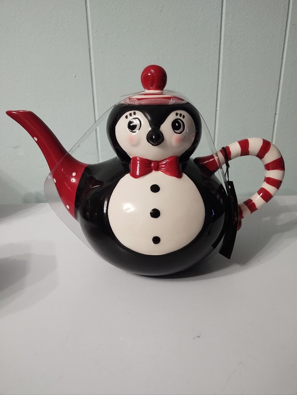 NWT Johanna Parker/Magenta Carnival CottagePenguin Teapot